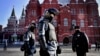 Почему на выходных было столько полиции в Москве и Санкт-Петербурге