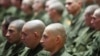 Российских солдат-срочников всё чаще заставляют становиться контрактниками